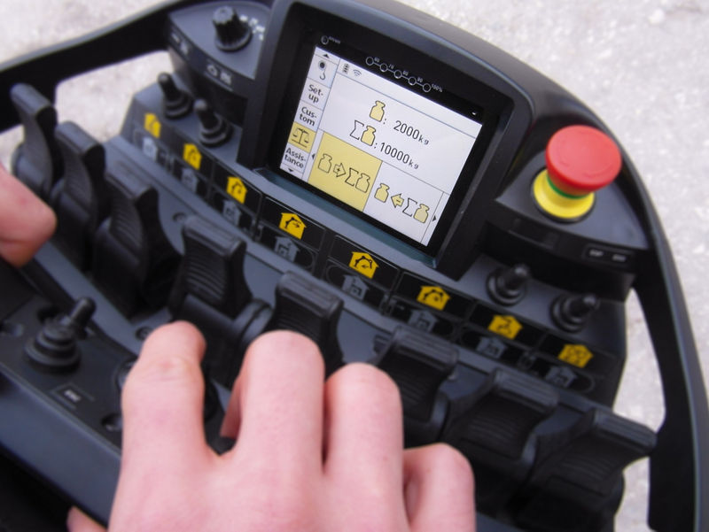 PALFINGER expands its comprehensive range of assistance systems with the innovative systems MEXT and WEIGH 